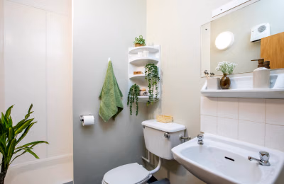 Favell House, Bristol - Bristol, England, United Kingdom - Bathroom