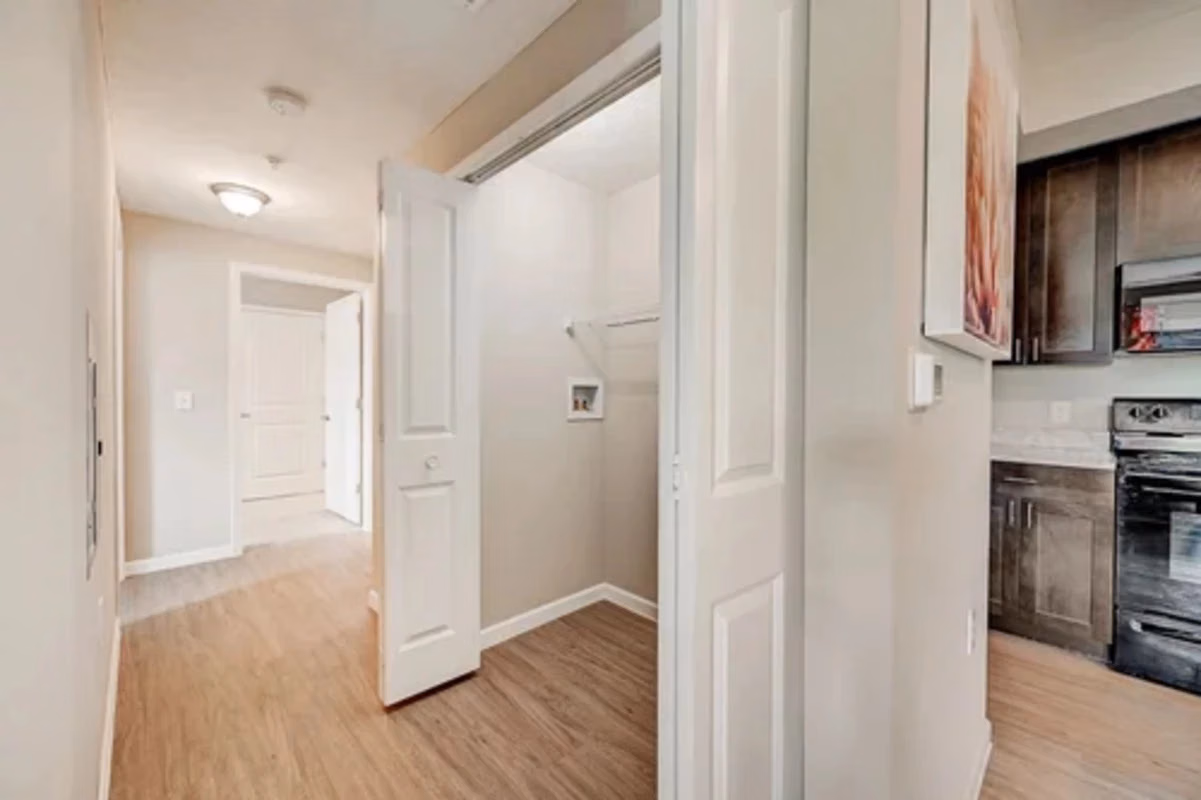 Madison House, Galloway - Columbus, Ohio, United States - Room