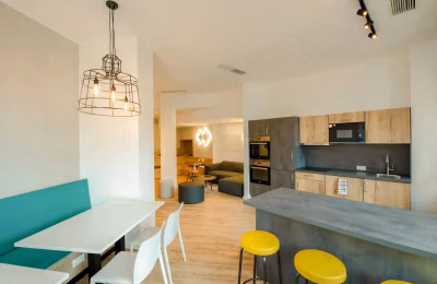 Yugo Leonis, Munster - Munster, Germany - Kitchen