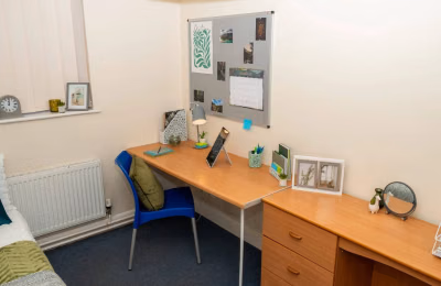Grange Court & The Ridings, Ormskirk - Ormskirk, England, United Kingdom - Amenities