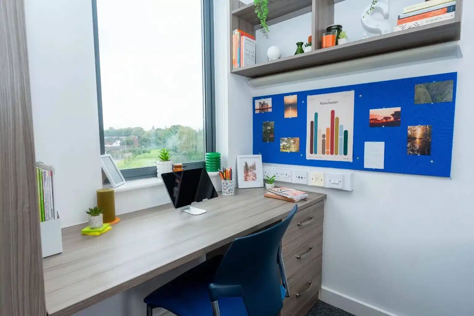 Amenities?w=400&h=260&fit=crop&q=40&auto=format&trim=auto