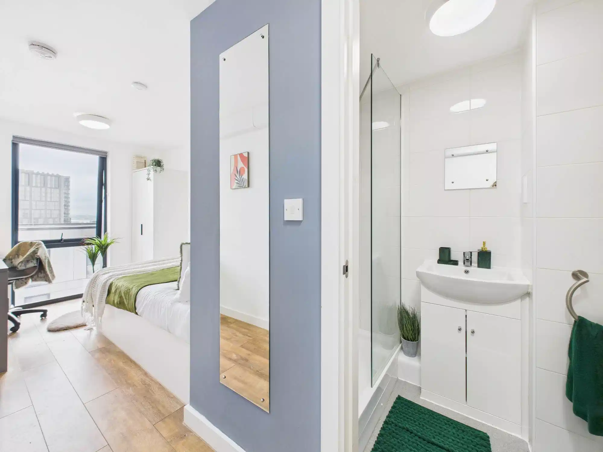 Amenities?w=400&h=260&fit=crop&q=40&auto=format&trim=auto