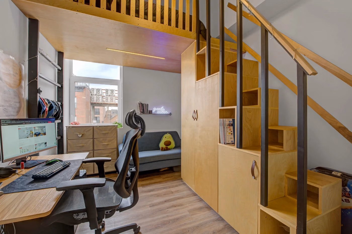 Common Area?w=400&h=260&fit=crop&q=40&auto=format&trim=auto