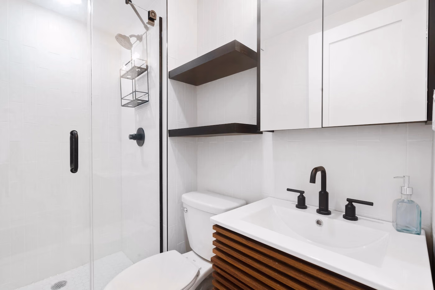 Kitchen?w=400&h=260&fit=crop&q=40&auto=format&trim=auto