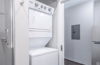 Global, Houston - Houston, Texas, United States - Amenities