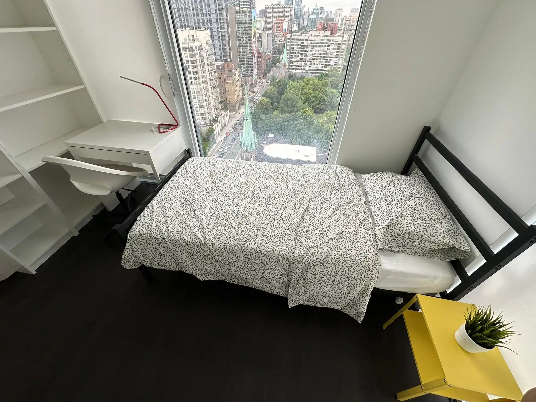 Flex Plus - Bedroom?w=400&h=260&fit=crop&q=40&auto=format&trim=auto