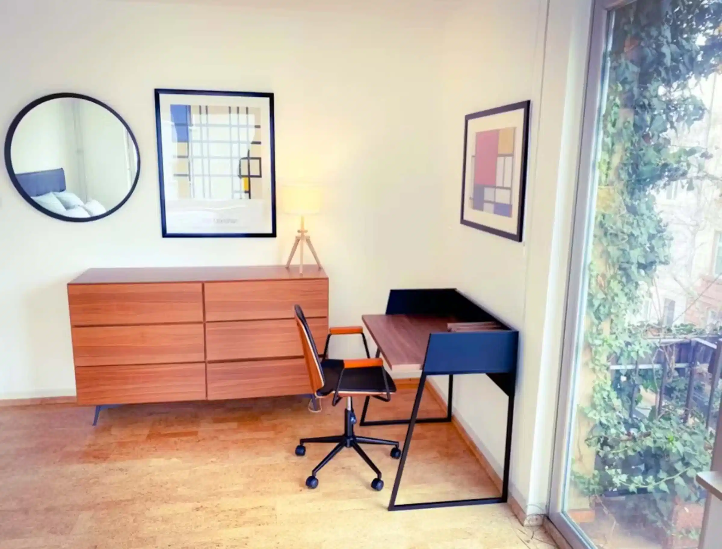 Exterior?w=400&h=260&fit=crop&q=40&auto=format&trim=auto