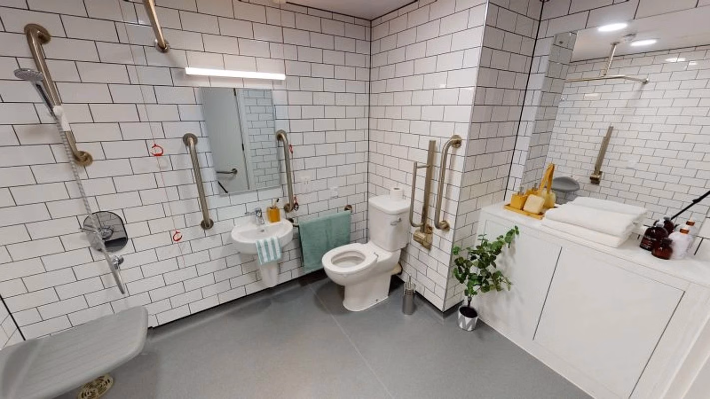 Amenities?w=400&h=260&fit=crop&q=40&auto=format&trim=auto