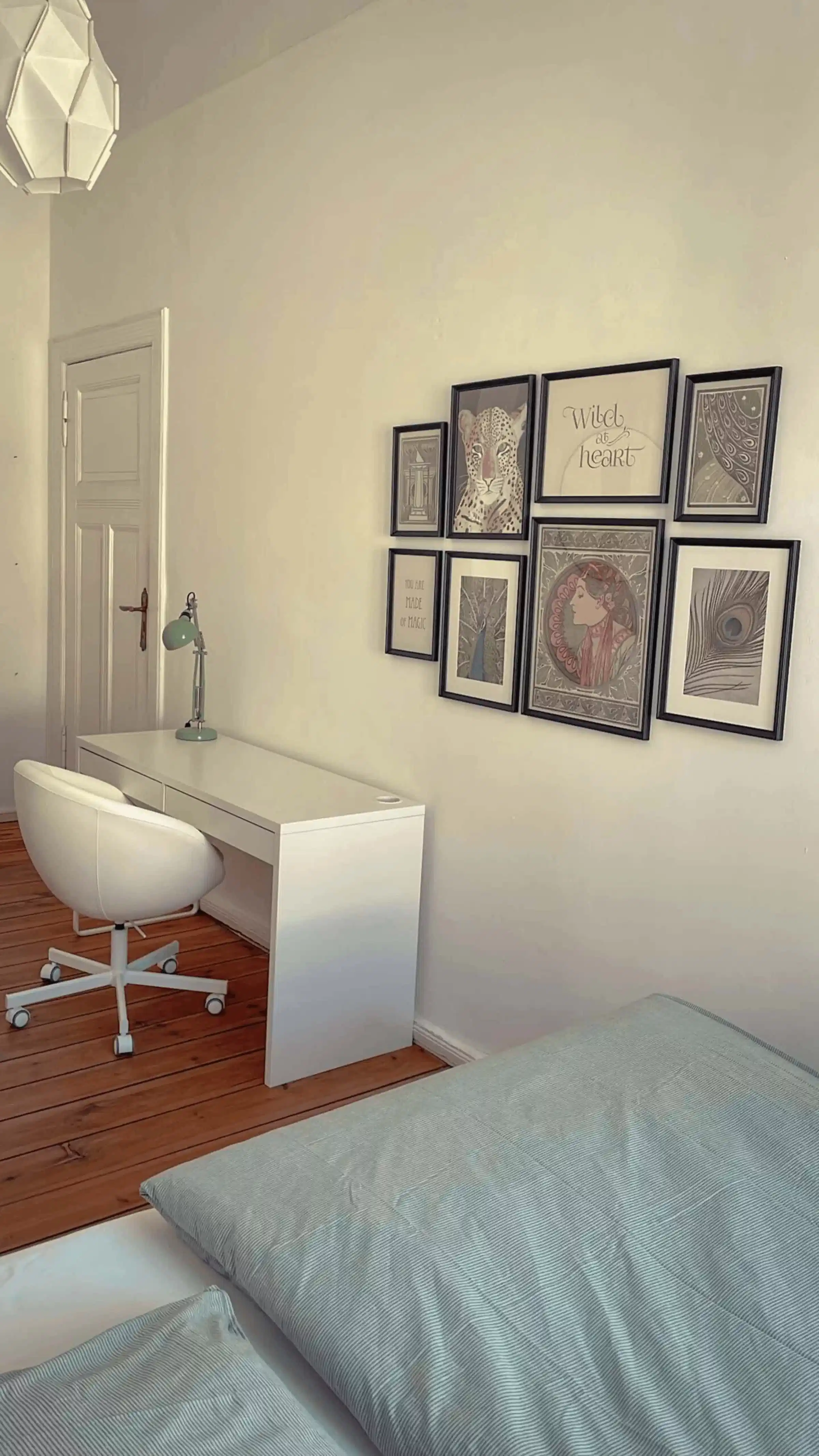 Amenities?w=400&h=260&fit=crop&q=40&auto=format&trim=auto