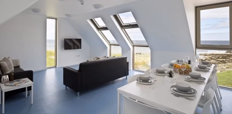 Kitchen?w=400&h=260&fit=crop&q=40&auto=format&trim=auto