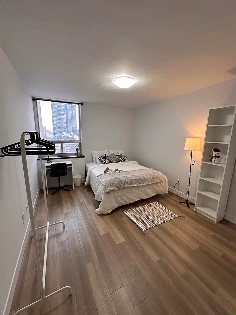 Amenities?w=400&h=260&fit=crop&q=40&auto=format&trim=auto