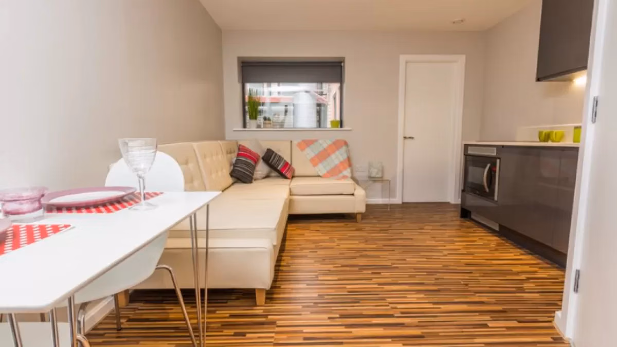 Kitchen?w=400&h=260&fit=crop&q=40&auto=format&trim=auto