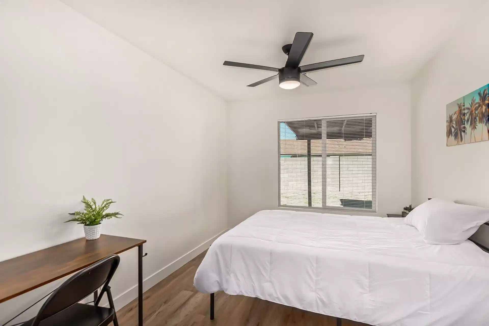 PDP 85303, Glendale - Glendale, Arizona, United States - #24513 : Room in 10 Bed 3 Bath - Bedroom