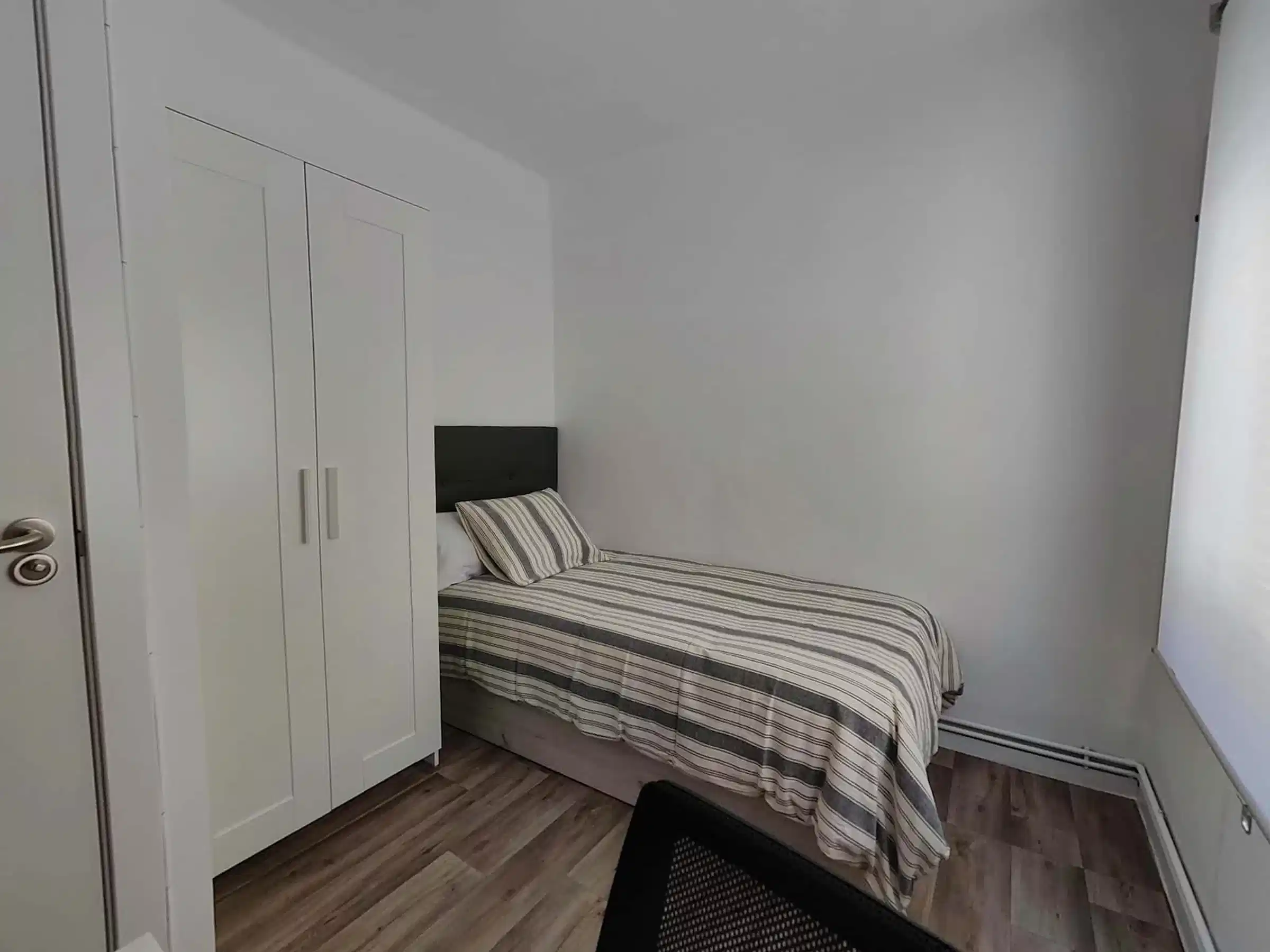 SPC 28047, Madrid - Madrid, Spain - #134521: Room in a 1 Bedroom 1 Bathroom (Calle Cayetano Pando) - Bedroom