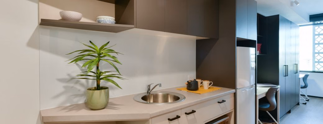 Amenities?w=400&h=260&fit=crop&q=40&auto=format&trim=auto