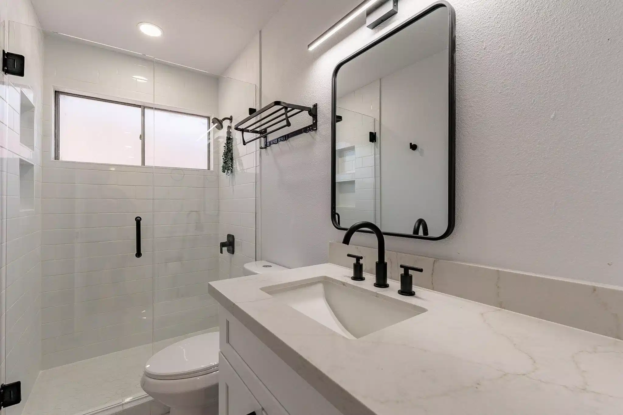 #23491: Room in 6 Bed 2 Bath - Bathroom?w=400&h=260&fit=crop&q=40&auto=format&trim=auto