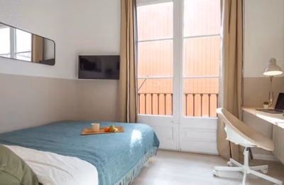 HC 8030, Barcelona - Barcelona, Spain - Room in 5 Bed 2 Bath | Pons - Bedroom