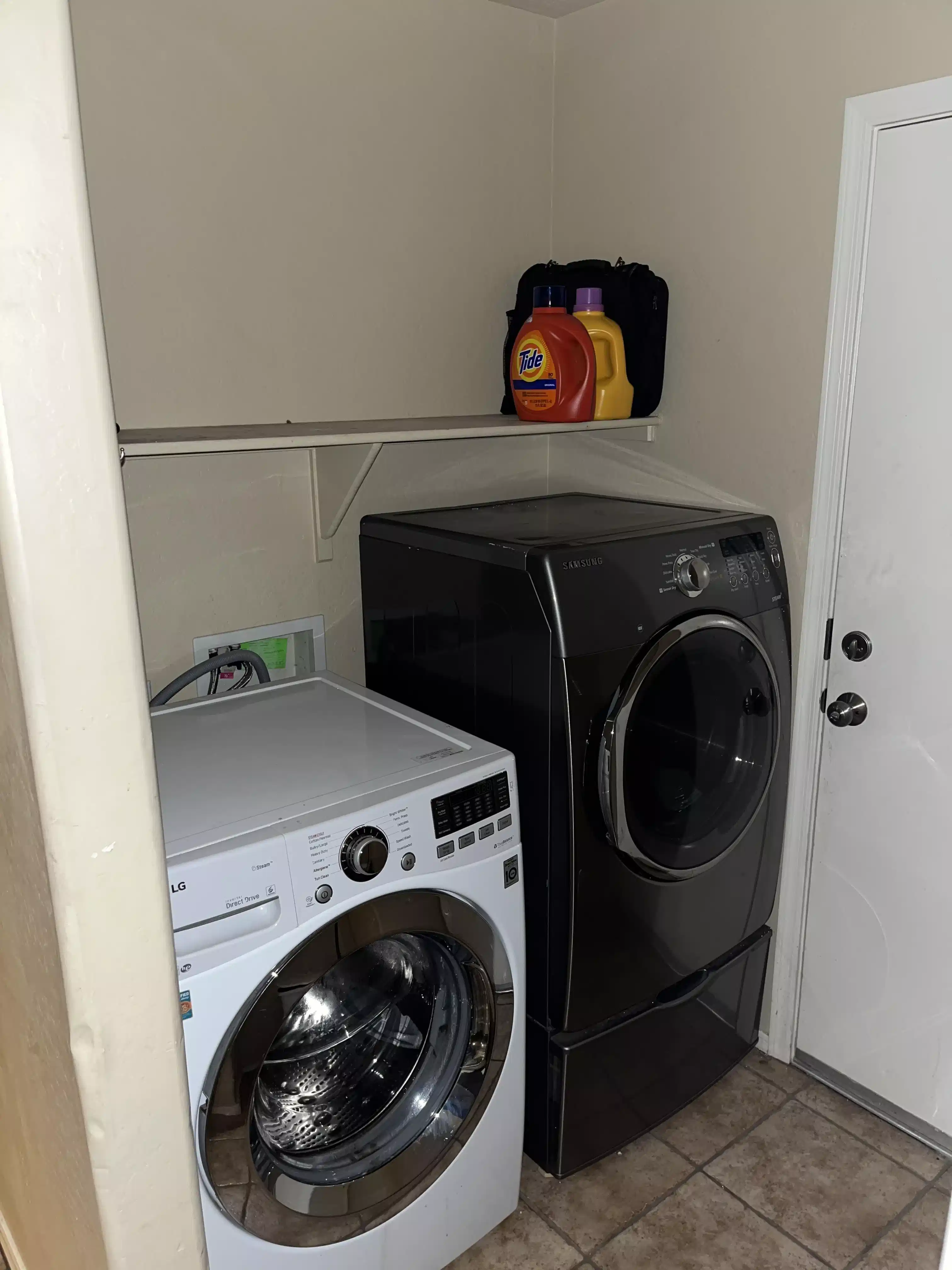 #50794: Room in 4 Bed 2 Bath - Bedroom?w=400&h=260&fit=crop&q=40&auto=format&trim=auto