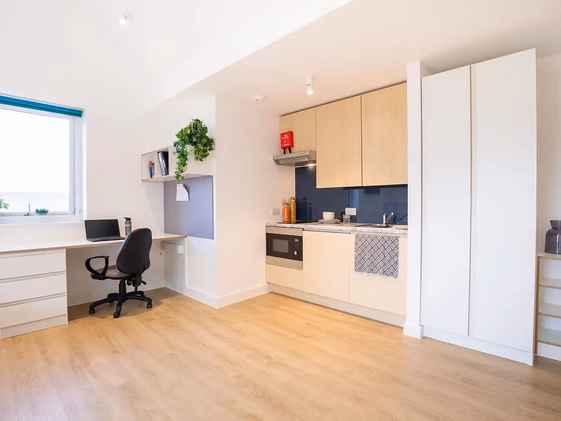 Elmstead Place, Colchester - Colchester, England, United Kingdom - Amenities