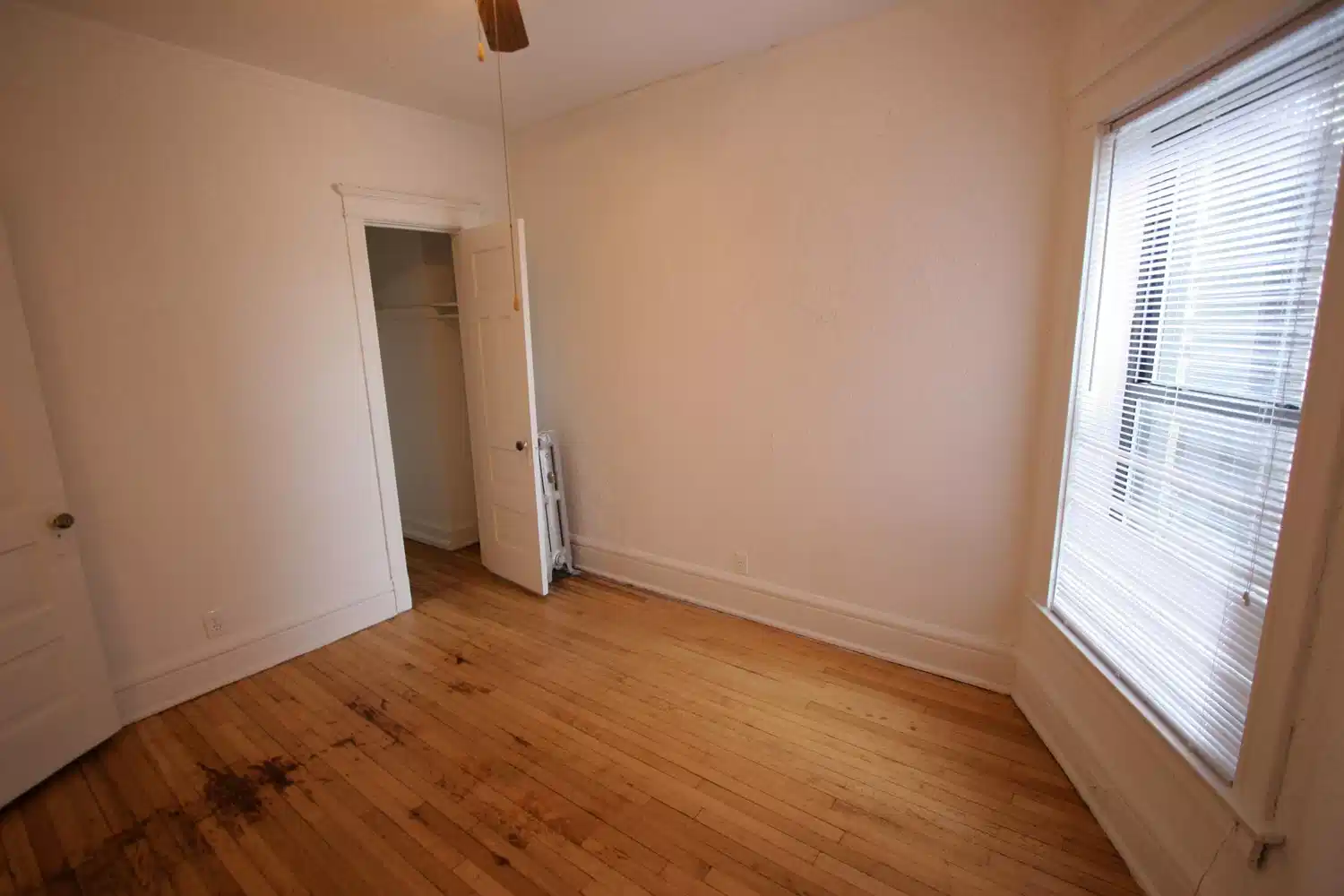 1515 E. 54th Street, Chicago - Chicago, Illinois, United States - Room