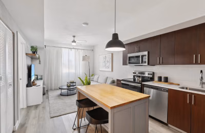 Resia Rayzor Ranch, Denton - Denton, Texas, United States - Kitchen