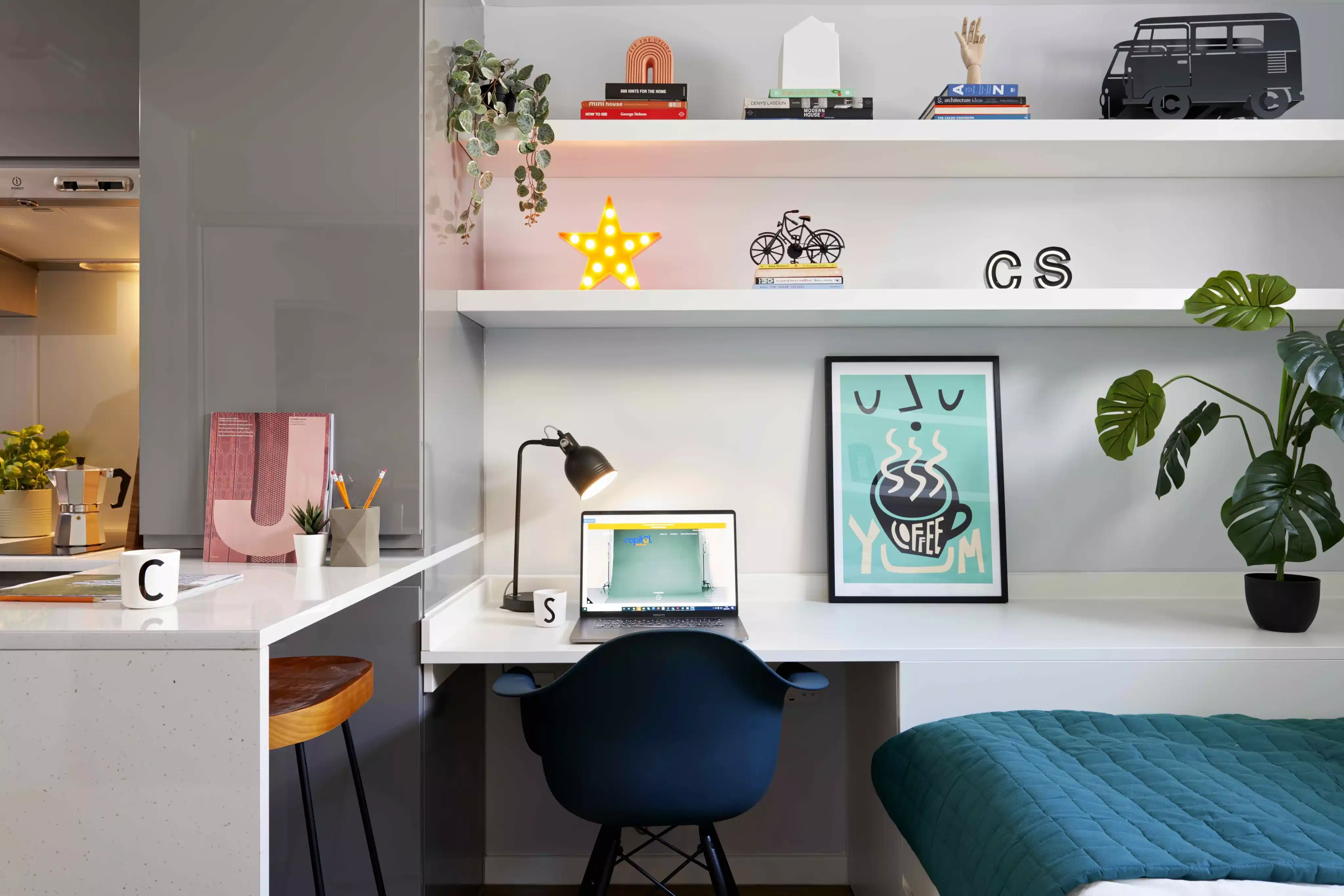 Bedroom?w=400&h=260&fit=crop&q=40&auto=format&trim=auto