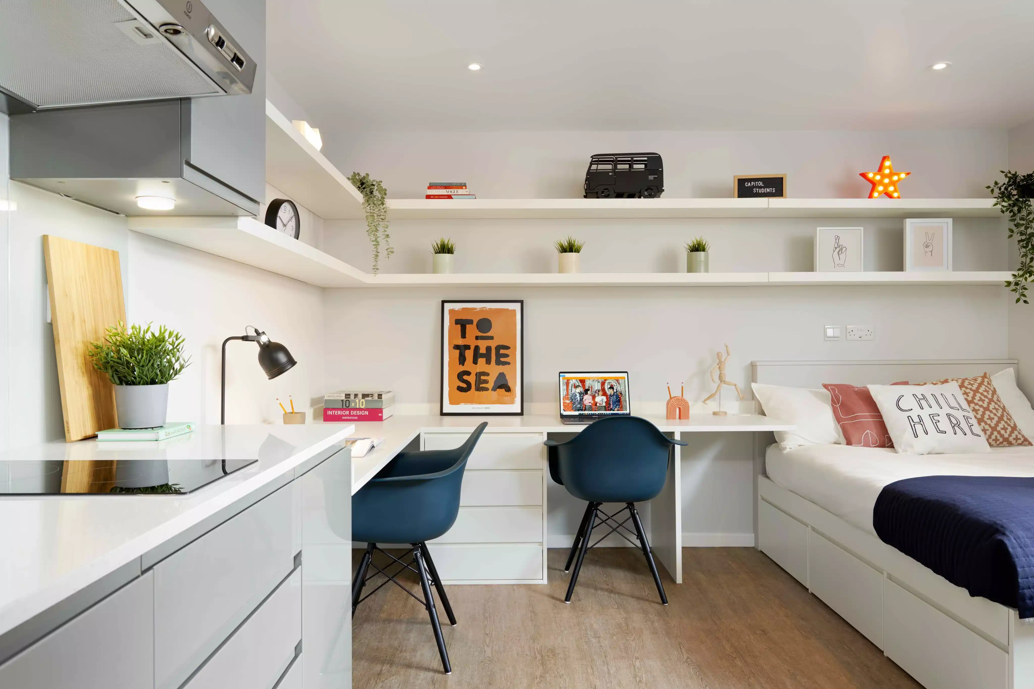 Bedroom?w=400&h=260&fit=crop&q=40&auto=format&trim=auto