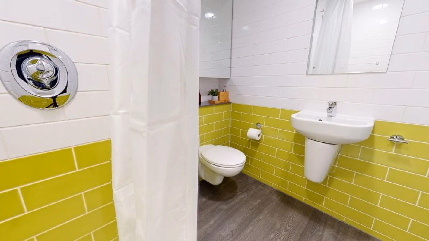 Amenities?w=400&h=260&fit=crop&q=40&auto=format&trim=auto