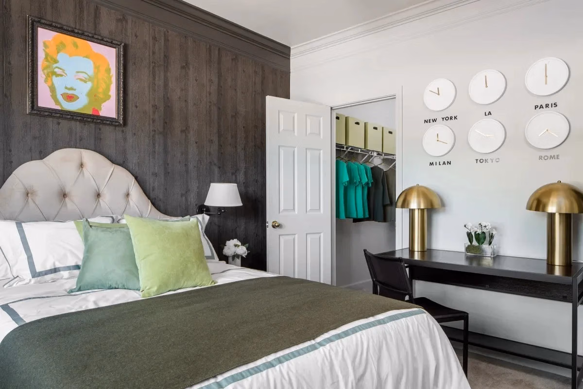 Amenities?w=400&h=260&fit=crop&q=40&auto=format&trim=auto
