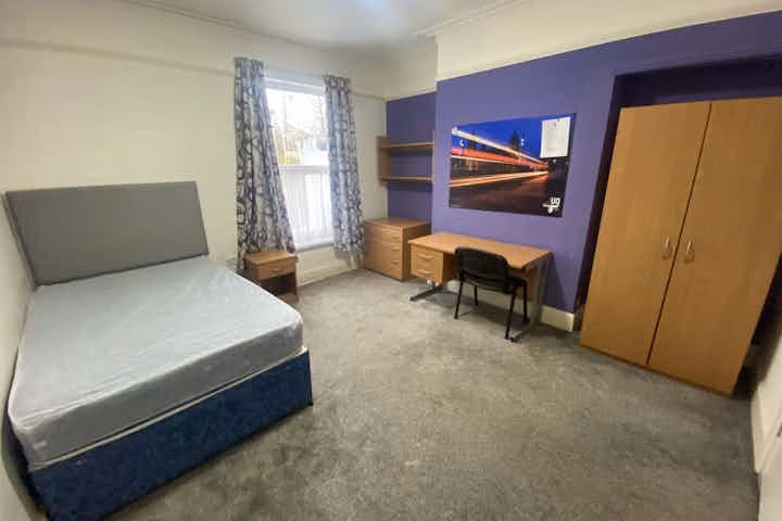 Amenities?w=400&h=260&fit=crop&q=40&auto=format&trim=auto