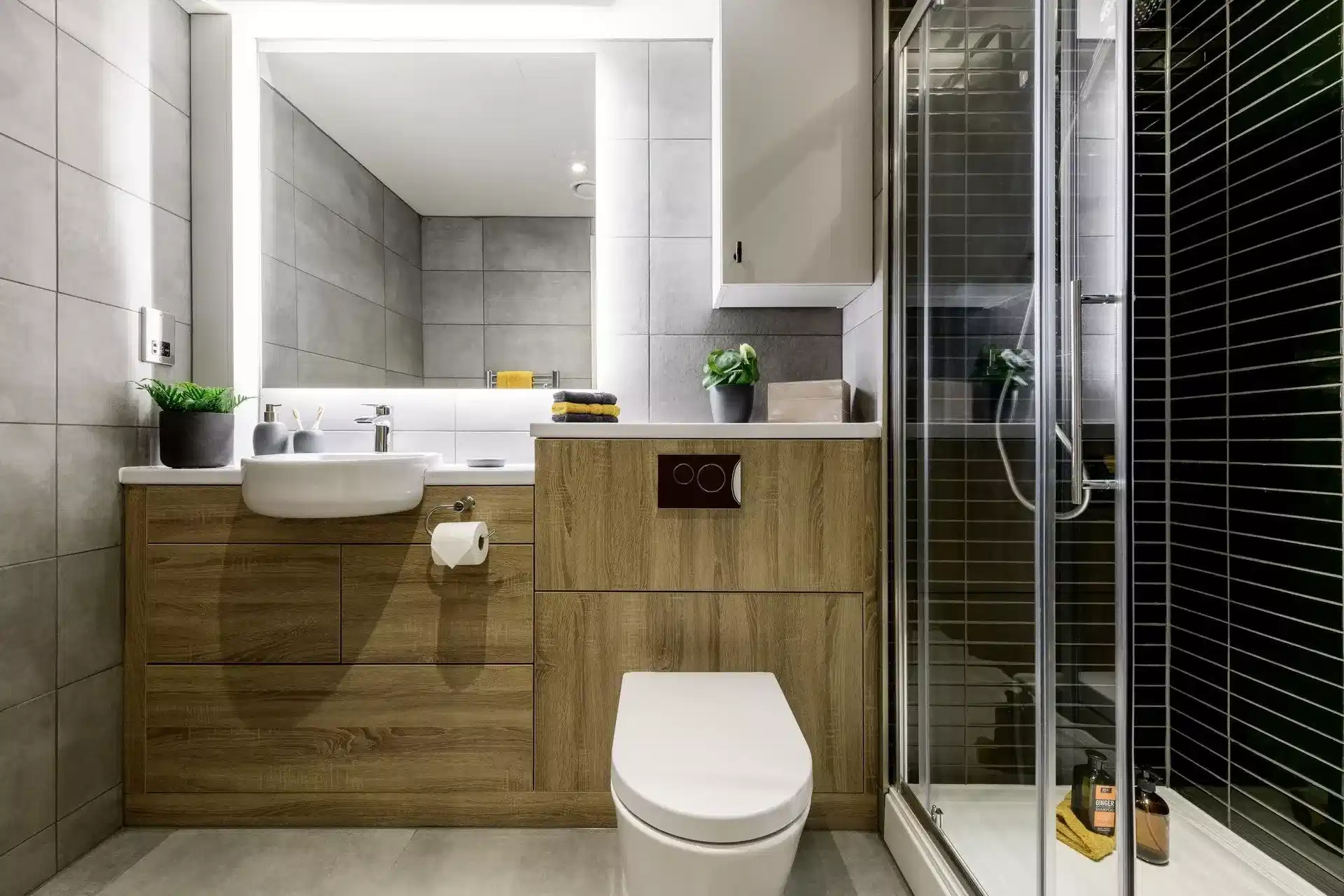 Common Area?w=400&h=260&fit=crop&q=40&auto=format&trim=auto