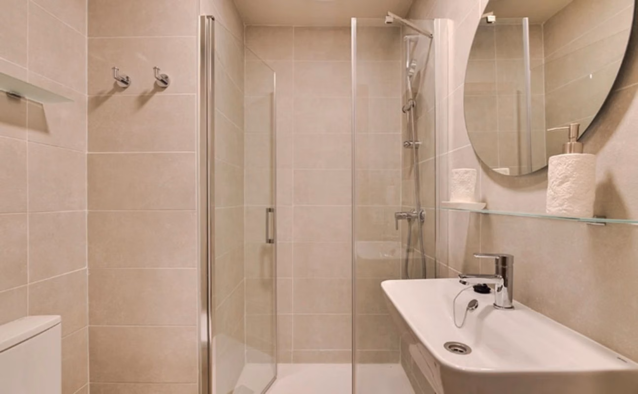 Amenities?w=400&h=260&fit=crop&q=40&auto=format&trim=auto