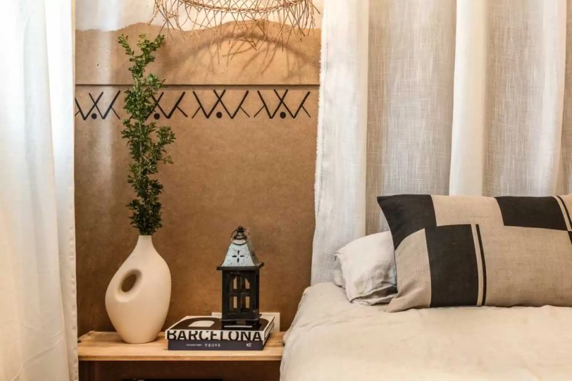 3 Bedroom 2 Bathroom - Bedroom?w=400&h=260&fit=crop&q=40&auto=format&trim=auto