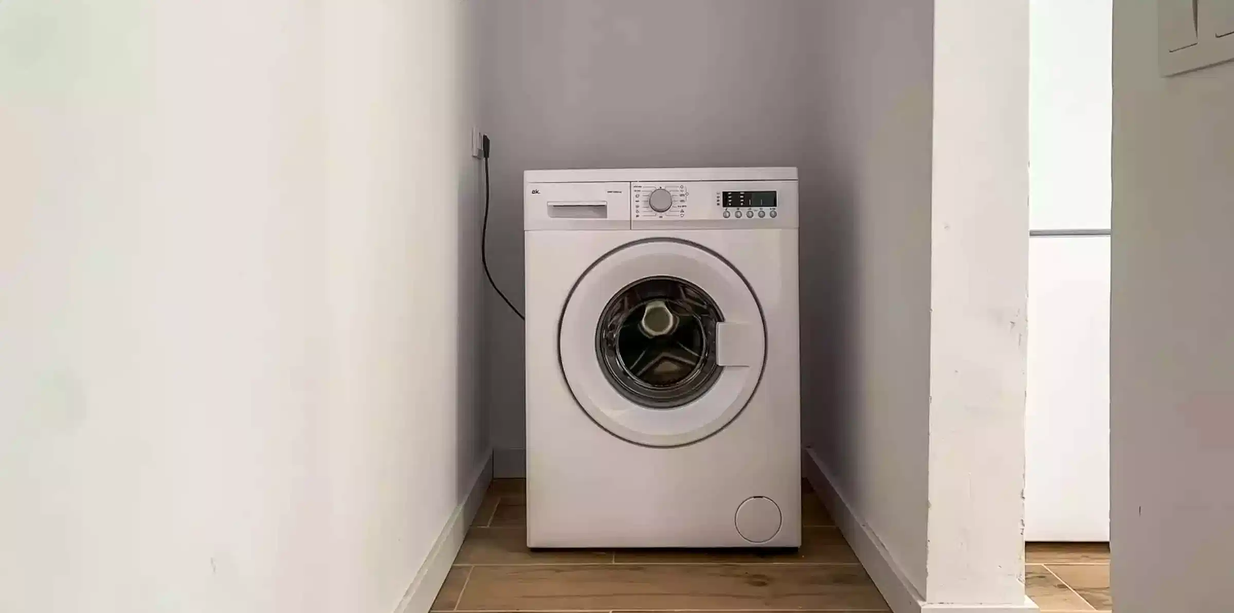 ?w=400&h=260&fit=crop&q=40&auto=format&trim=auto