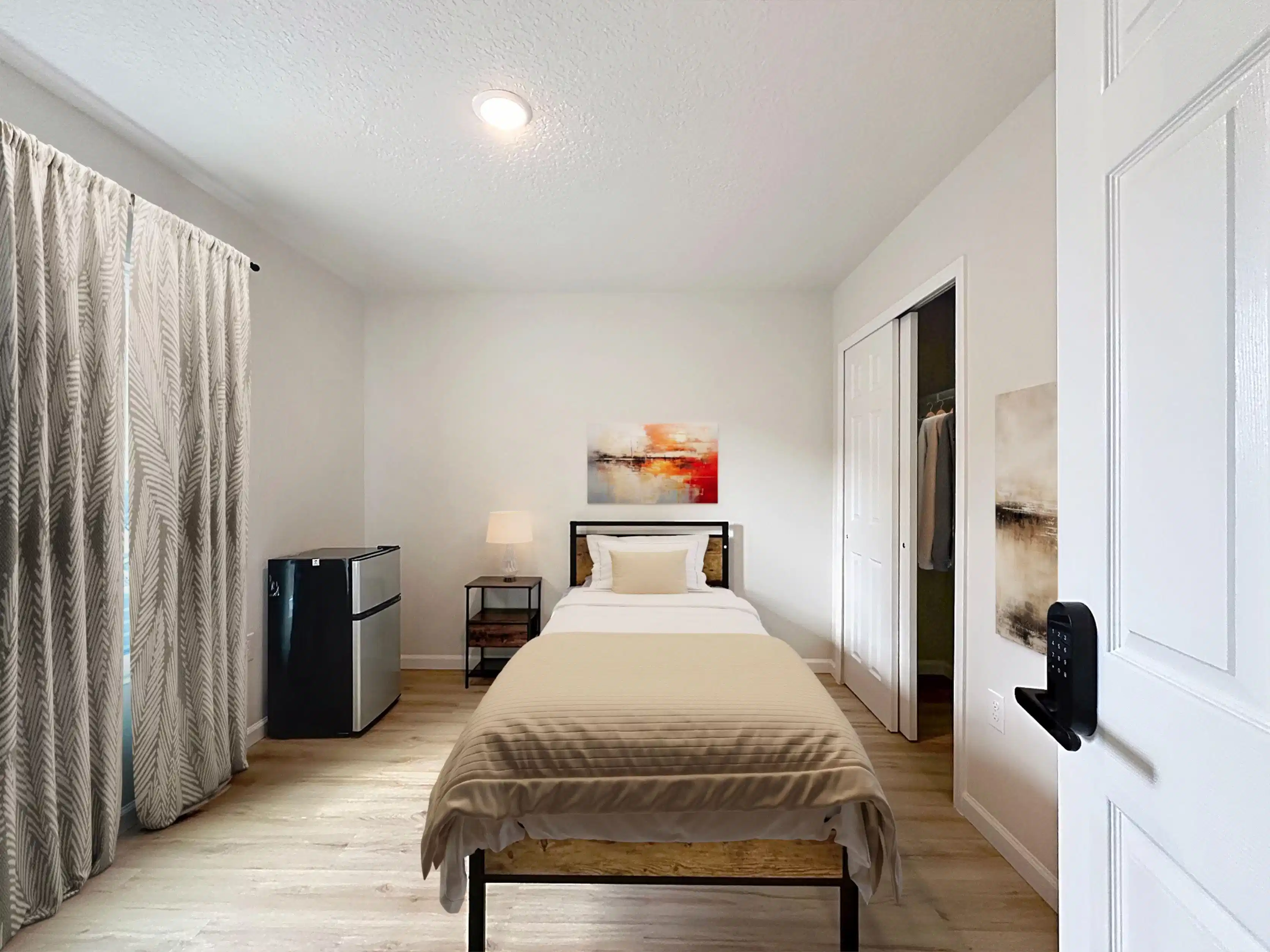 PDP 32206, Jacksonville - Jacksonville, Florida, United States - #88031: Room in 7 Bed 7 Bath - Bedroom