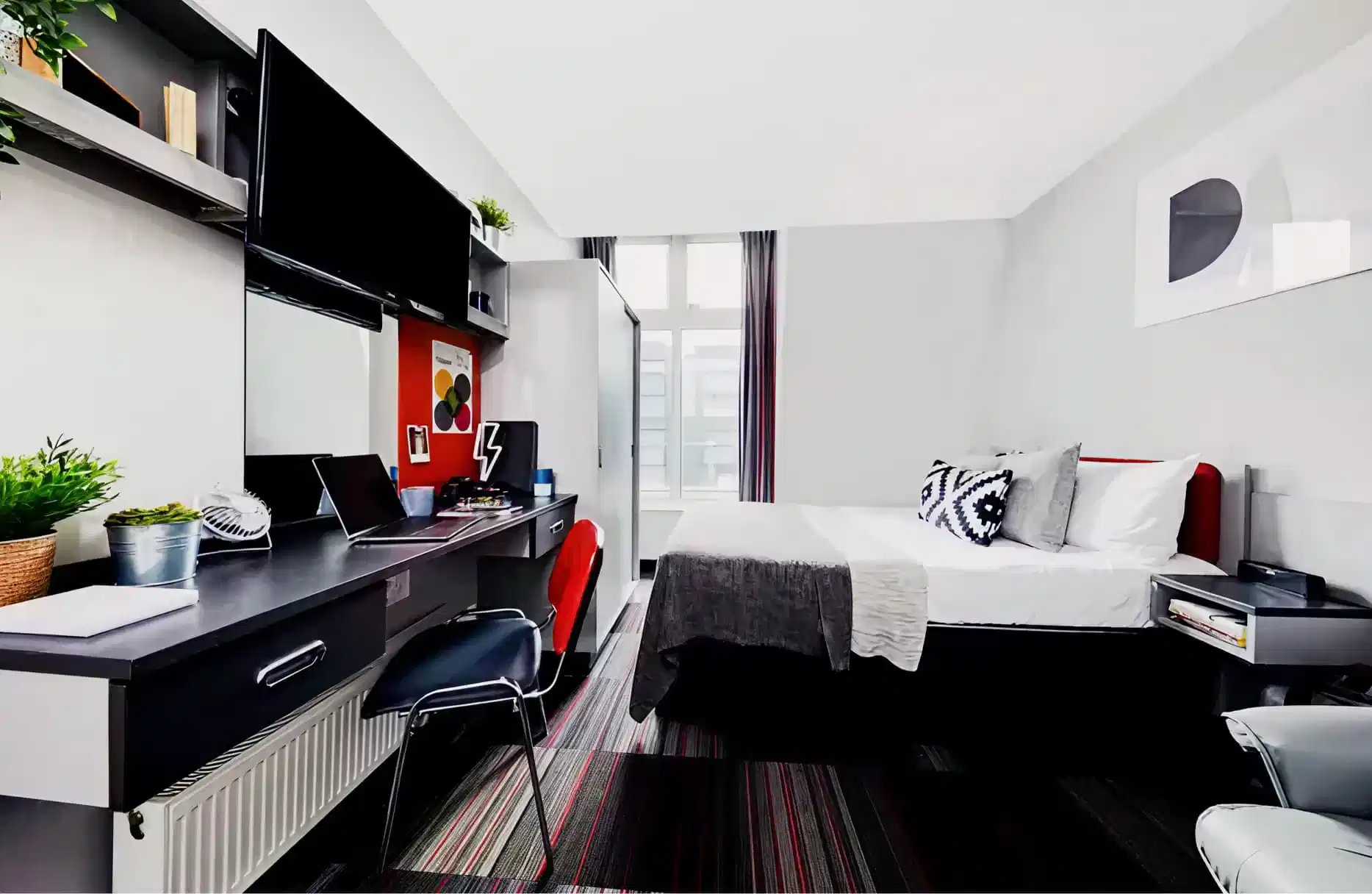 Common Area?w=400&h=260&fit=crop&q=40&auto=format&trim=auto