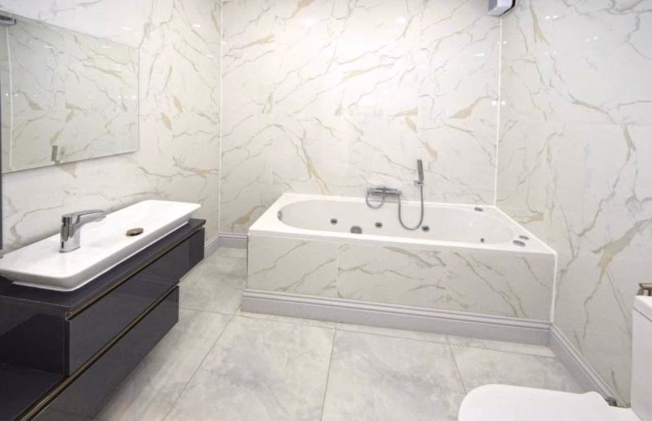 Westminster Mansions Great Smith Street, London - London, England, United Kingdom - Bathroom