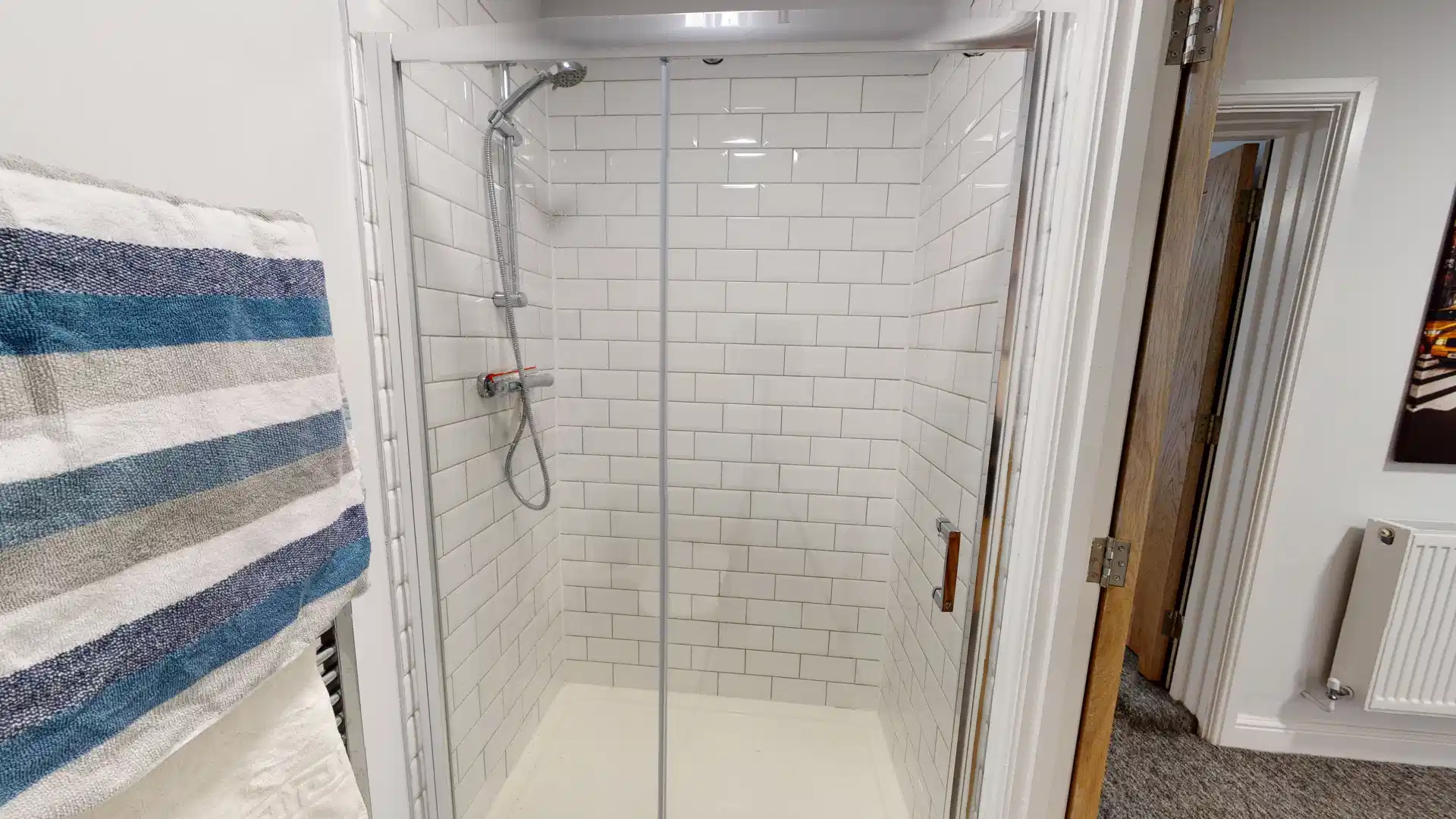 566D Fishponds Road, Bristol - Bristol, England, United Kingdom - Bathroom