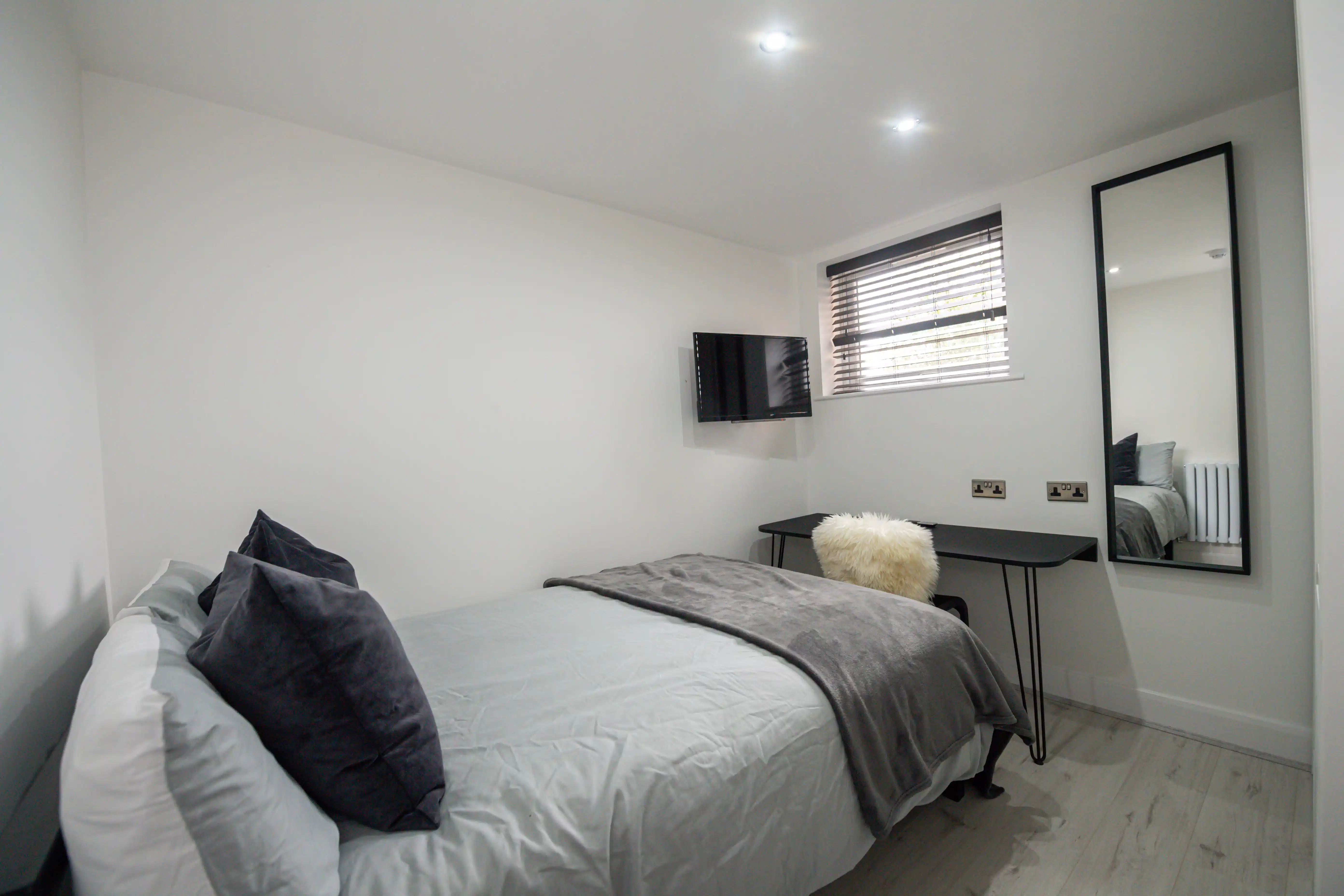 40 Baggholme Road, Lincoln - Lincoln, England, United Kingdom - Bedroom