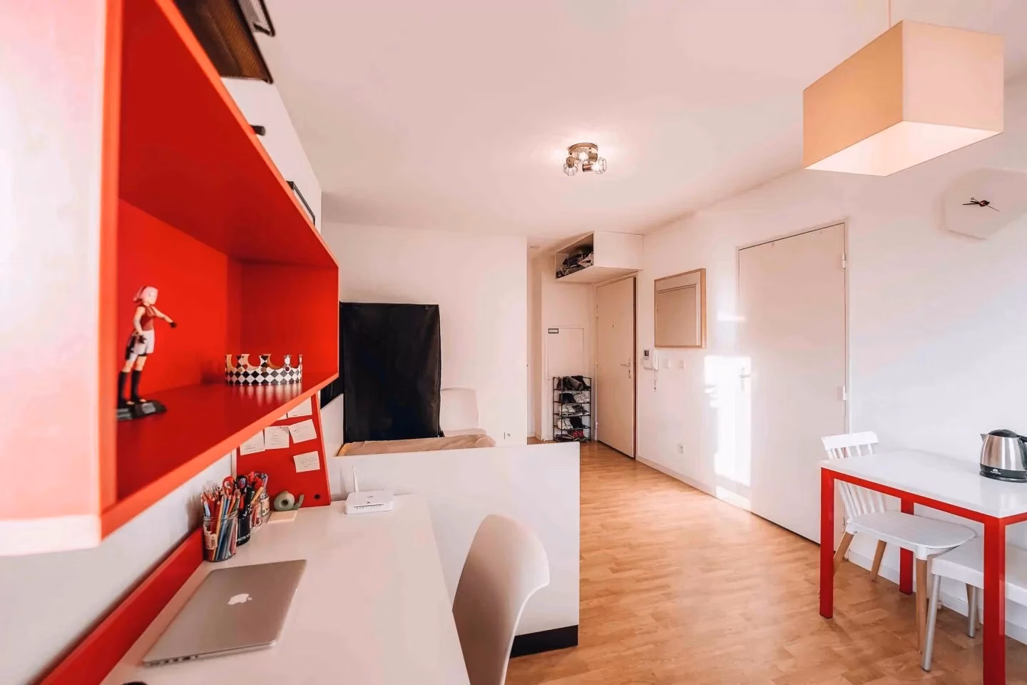 Common Area?w=400&h=260&fit=crop&q=40&auto=format&trim=auto