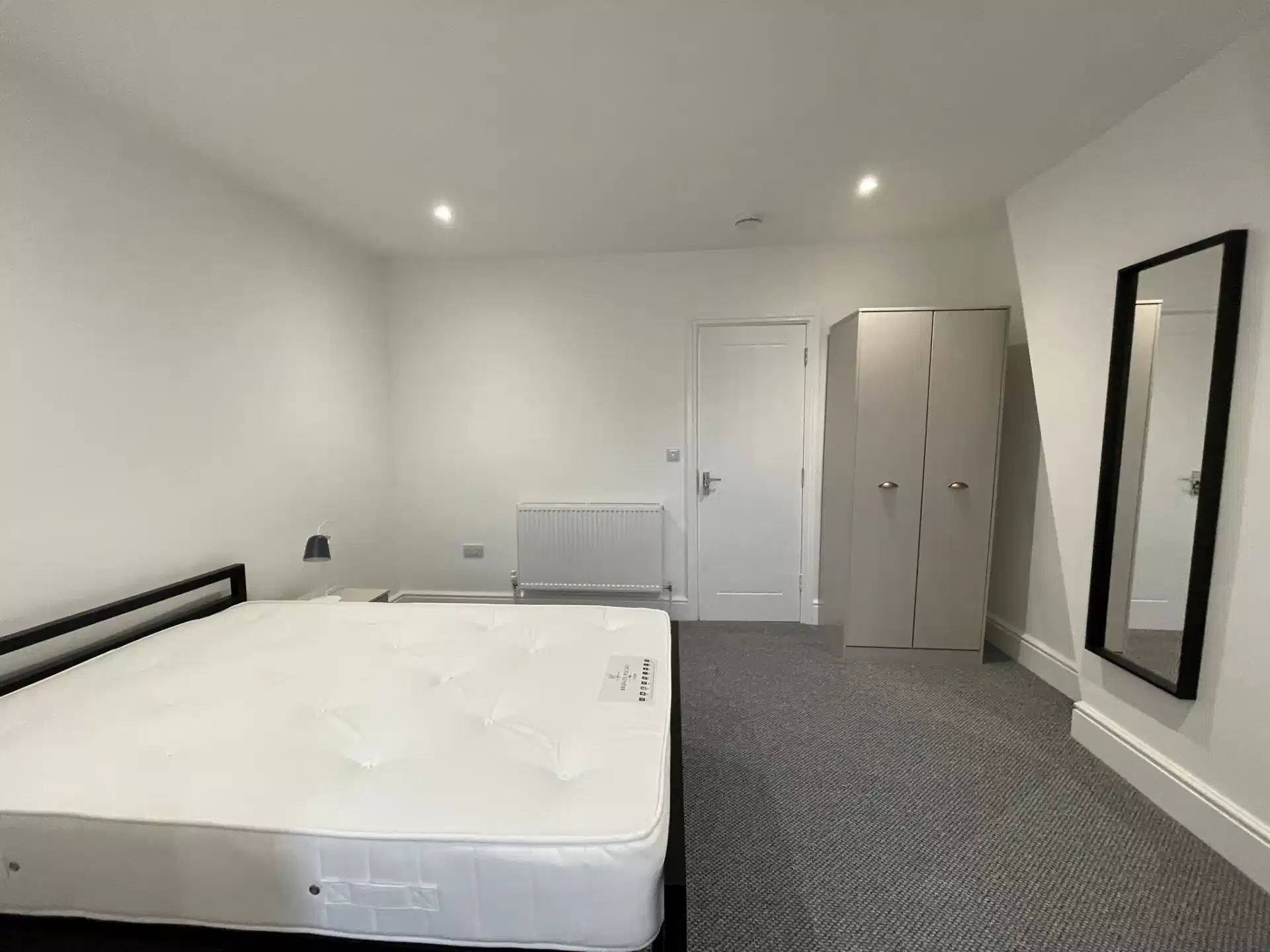 20 A Portland Street, Lincoln - Lincoln, England, United Kingdom - 2 Bedroom 1 Bathroom Apartment - Bedroom