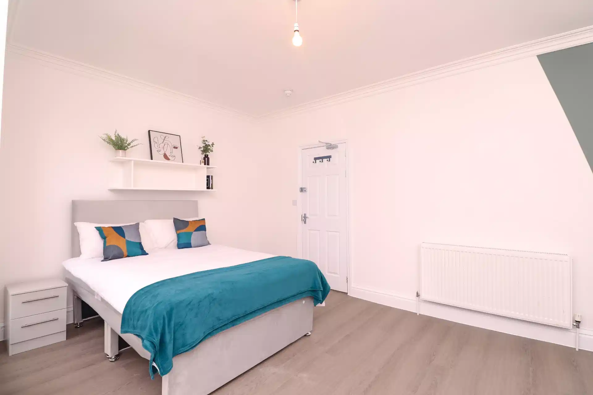 99 Monks Road, Lincoln - Lincoln, England, United Kingdom - Bedroom