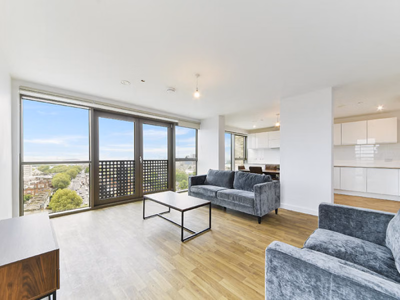 3 bedrooms property London, London - London, England, United Kingdom - Amenities