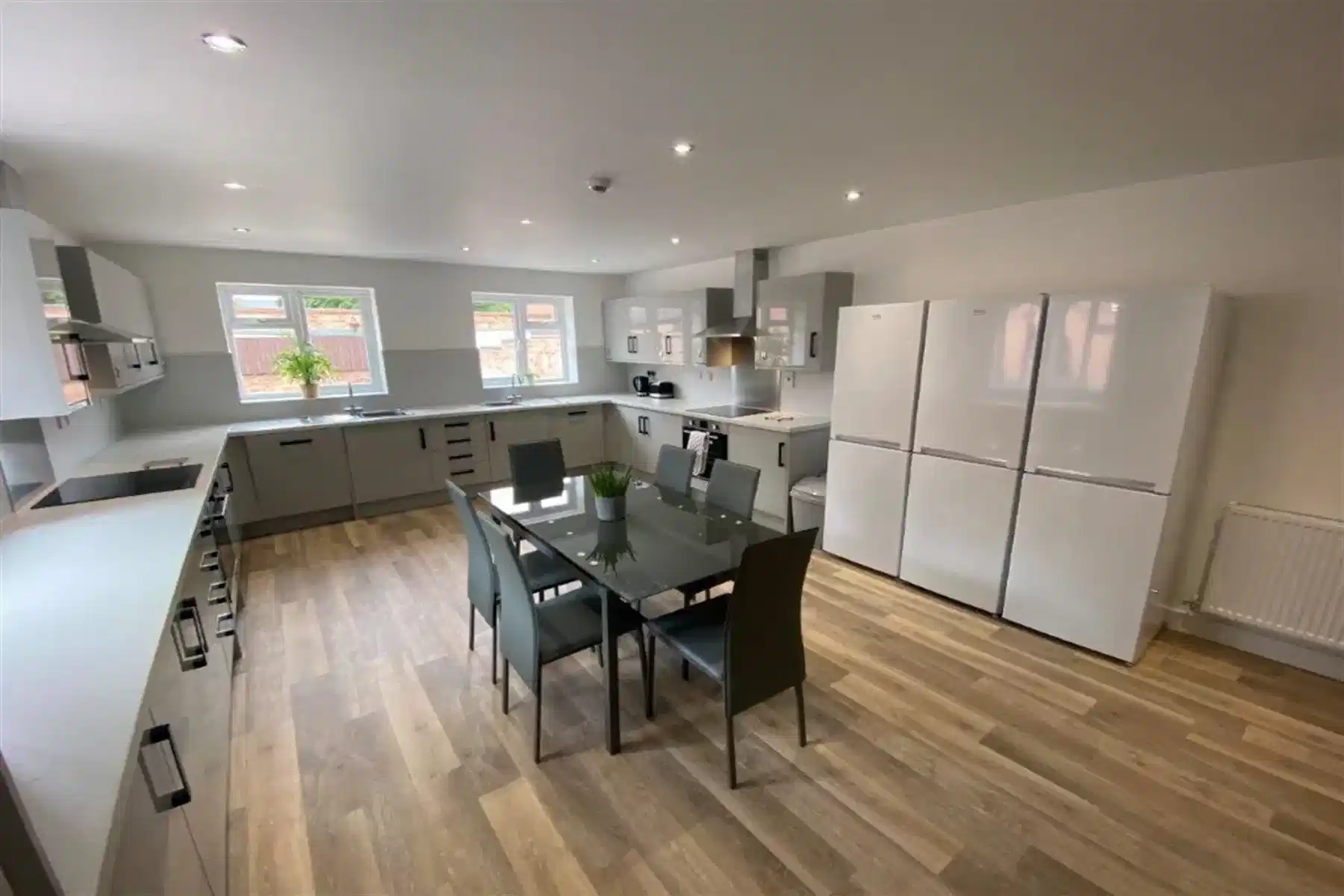 5 City Road, Nottingham - Nottingham, England, United Kingdom - Kitchen
