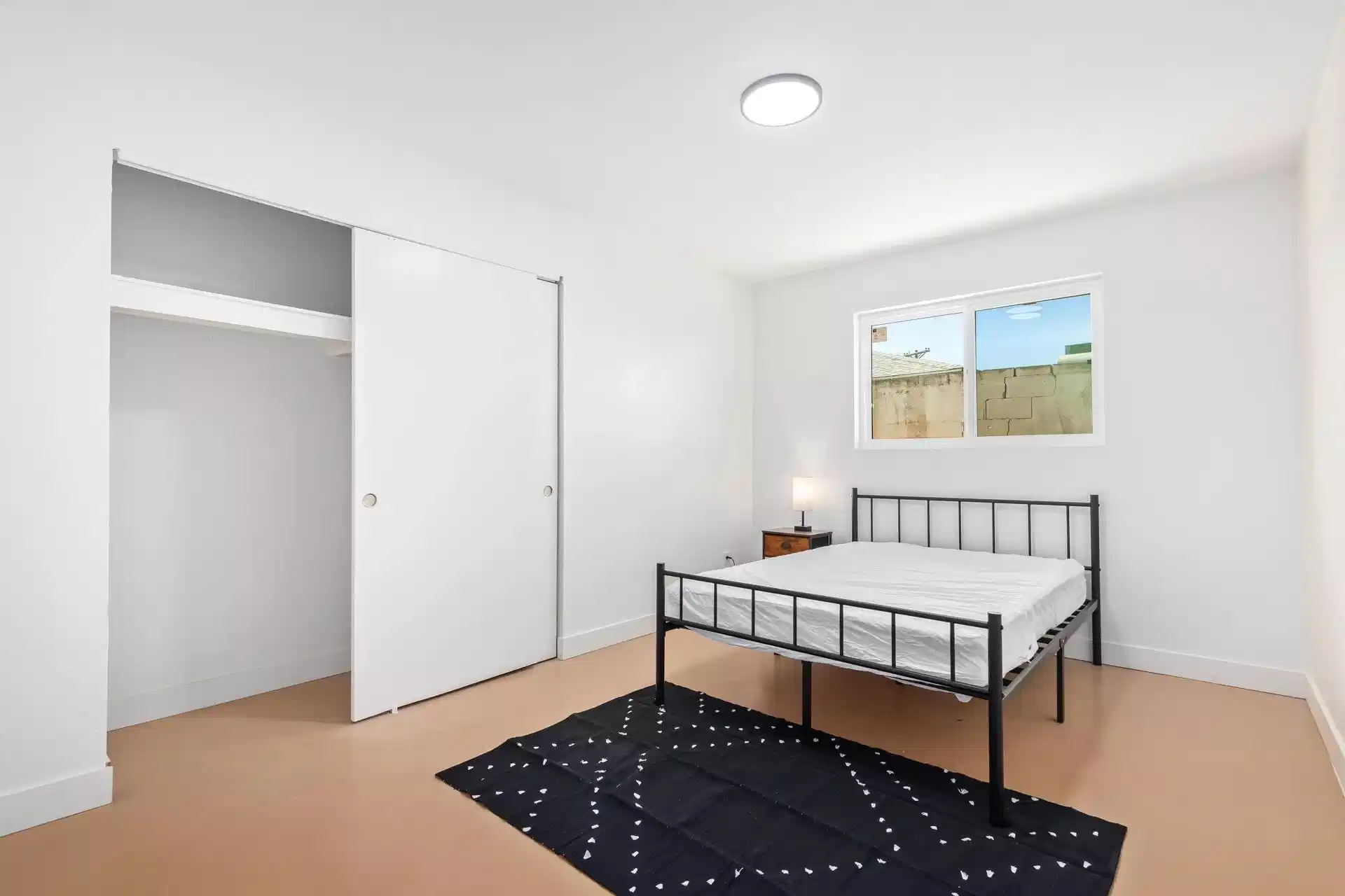 PDP 85033, Phoenix - Phoenix, Arizona, United States - #20467: Room in 8 Bed 3 Bath - Bedroom