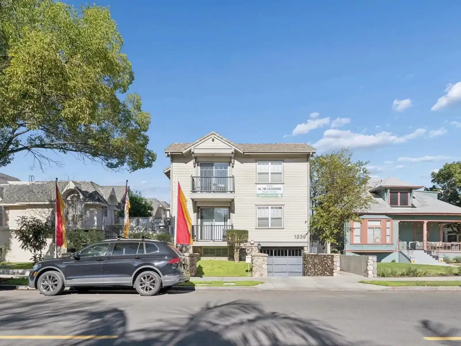 1239 W 30th St, Los Angeles - Los Angeles, California, United States - Exterior