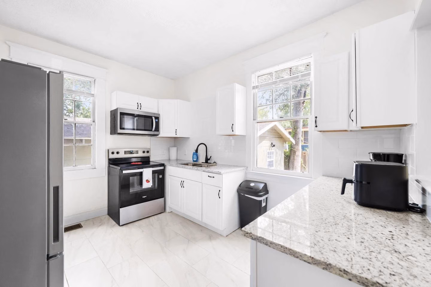 #43812: Room in 8 Bed 2 Bath - Amenities?w=400&h=260&fit=crop&q=40&auto=format&trim=auto