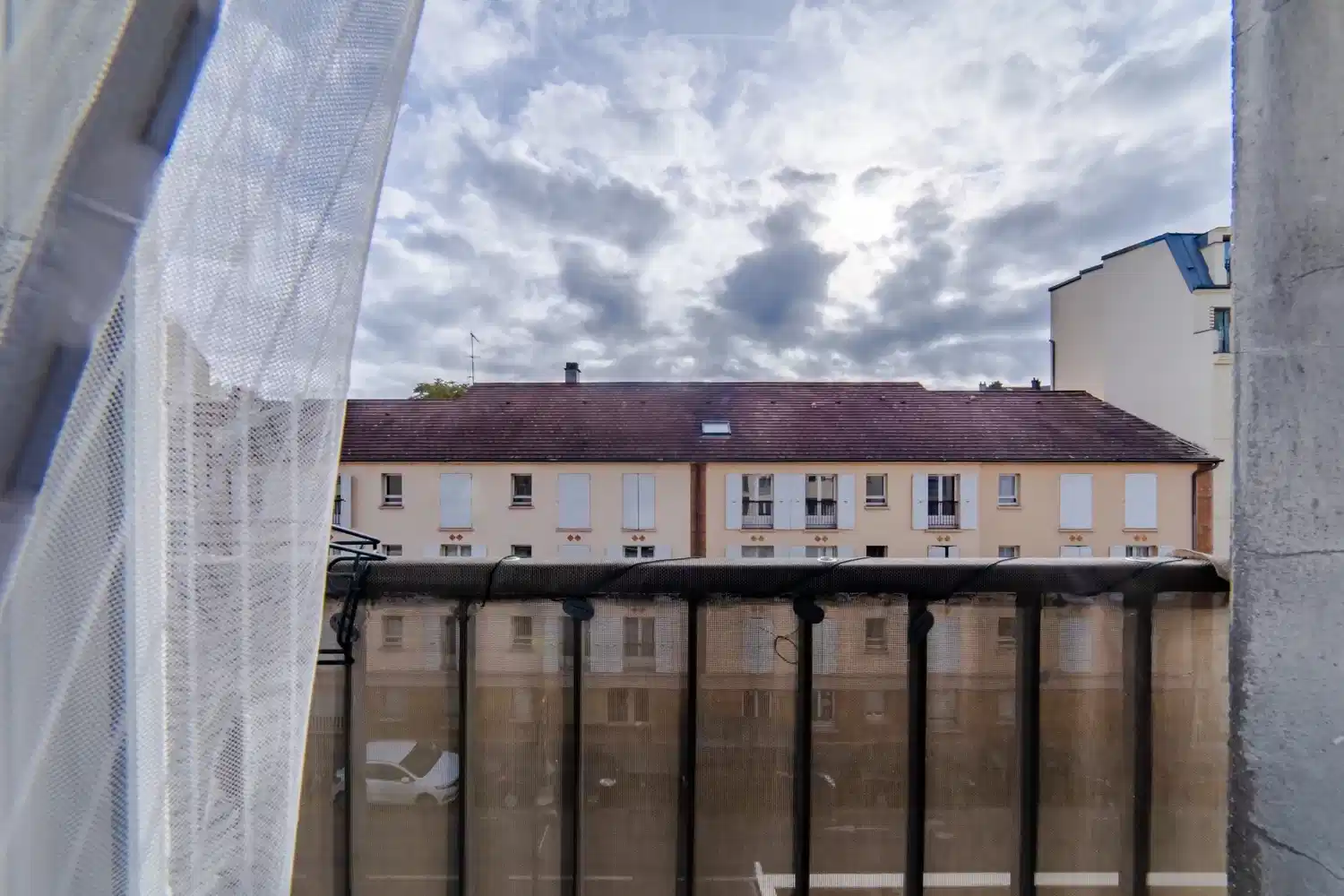 XO 92800, Paris - Paris, France - Exterior