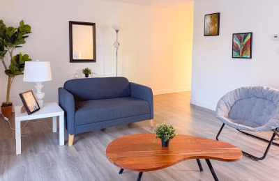 95 E 14th Ave, Vancouver - Vancouver, Canada - Unit 204 (1 Bed 1 Bath) - Common Area