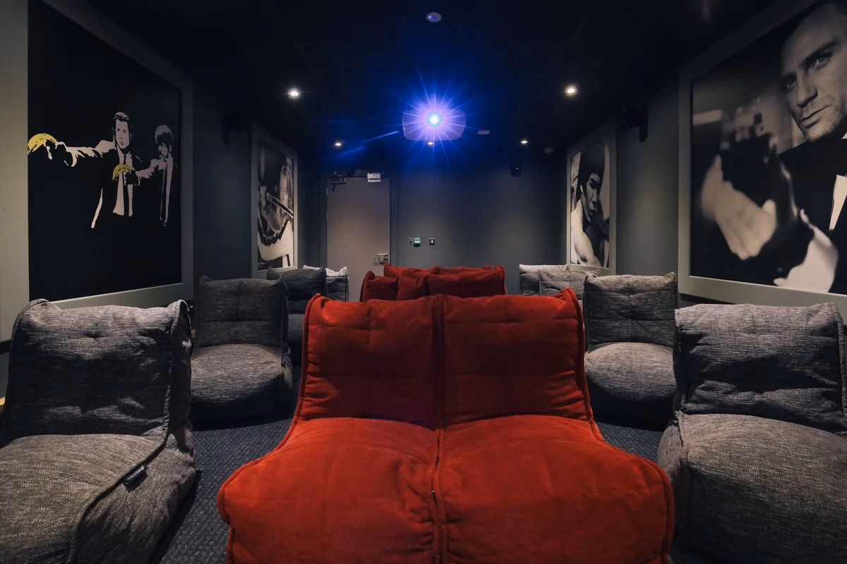 College Green, Bristol  - Bristol, England, United Kingdom - Amenities